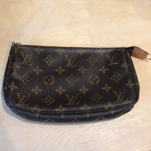 Louis Vuitton Purse